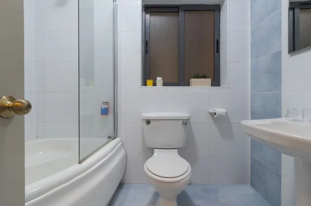 جناح عائلي بسريرين منفصلين مع أريكة، ALEXANDRA HOTEL 2/2