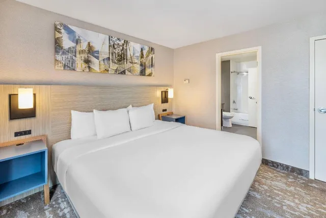 جناح بسرير كينج، Comfort Inn Fredericton 3/9