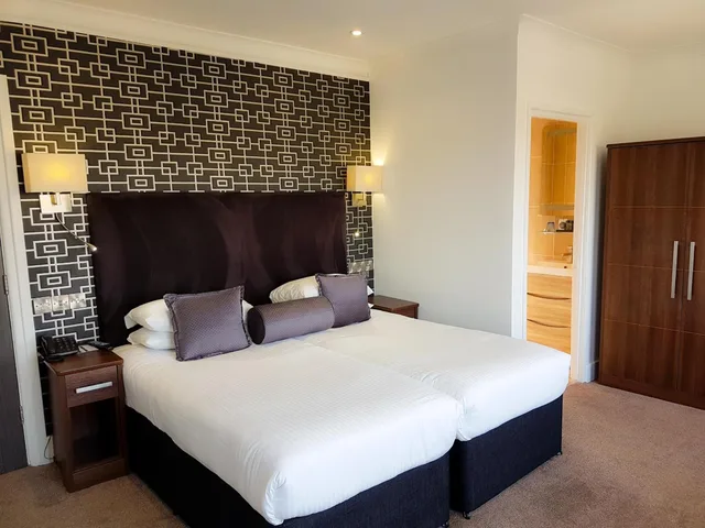 غرفة قياسية بسرير كينج، The Cumberland Hotel - Oceana Collection 8/10