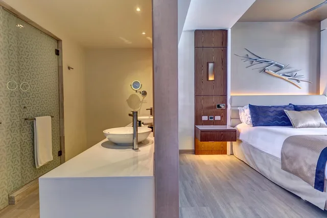 Junior Suite, Luxury, Sunset View, Sofa, Royalton CHIC Cancun, An Autograph Collection (ex Royalton Cancun) 7/10