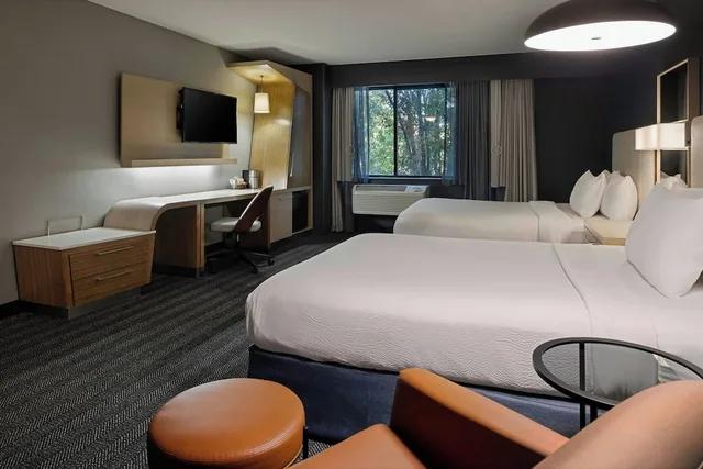 غرفة بسريرين كوين، COURTYARD BY MARRIOTT SACRAMENTO MIDTOWN 5/10
