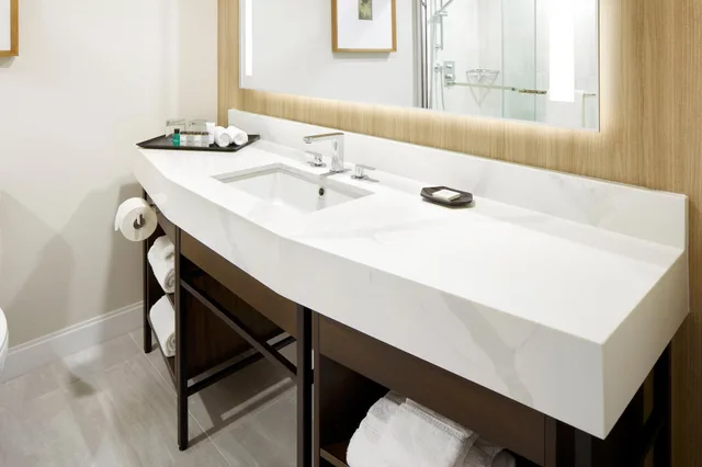 غرفة كلوب بسريرين مزدوجين، Le Centre Sheraton 4/8
