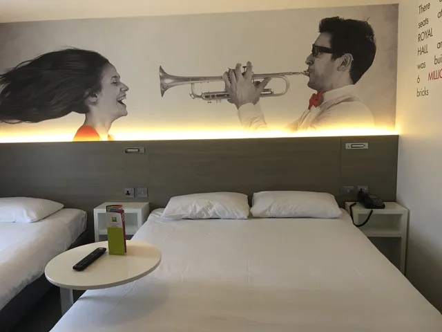 غرفة سوبيريور مزدوجة، Heeton Concept Hotel - Kensington London 7/8