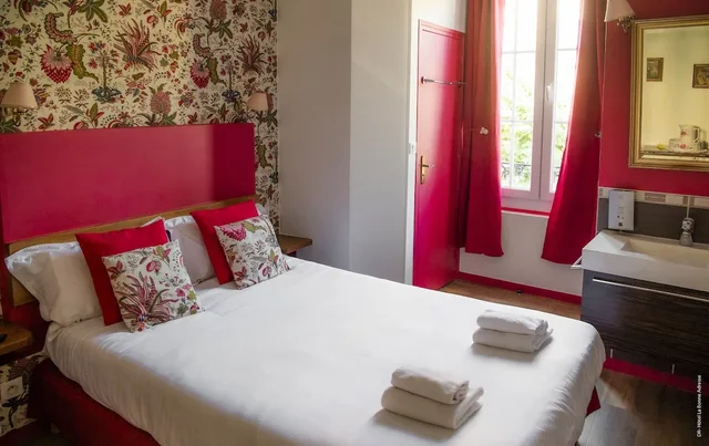 غرفة رومانسية بسريرين منفصلين، Hotel de Charme La Bonne Adresse 5/10