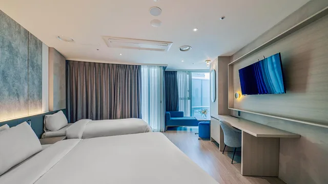 Renovated, Deluxe, Family, Twin Beds، Hotel Aqua Palace 2/2