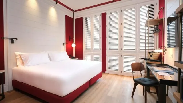 Urban, King Bed، Estimar Valencia 2/3