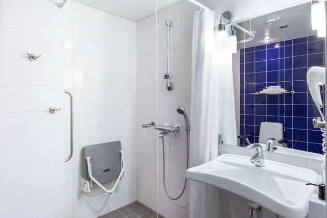 غرفة قياسية بسريرين منفصلين، Scandic Kaisaniemi 4/4