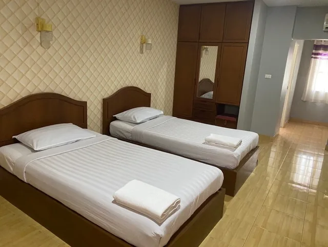 غرفة قياسية بسريرين منفصلين، Green Beach Pattaya 1/3