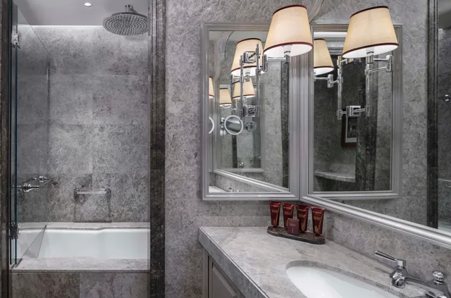 غرفة بسرير مزدوج بإطلالة على الحديقة، Ciragan Palace Kempinski Istanbul 3/5