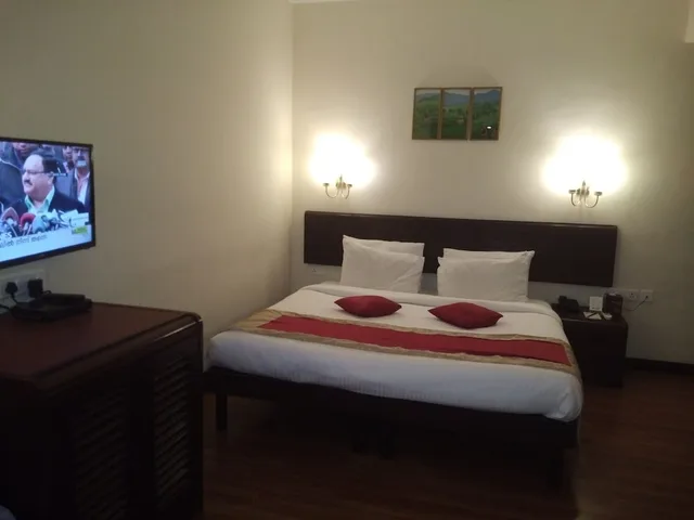 غرفة تنفيذية بسرير فردي، Yuvarani Residency Hotel 1/9