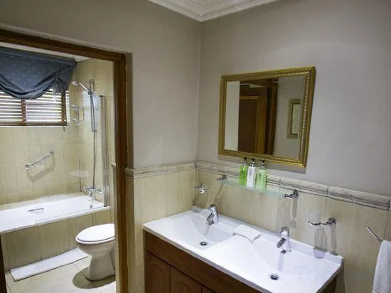 جناح بغرفتي نوم، Bellgrove Guest House 1/1