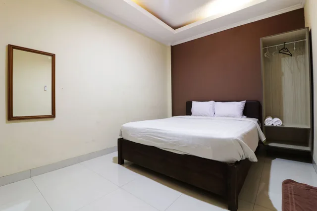 Deluxe, Queen Bed, Hotel Istana Bungur 2/2