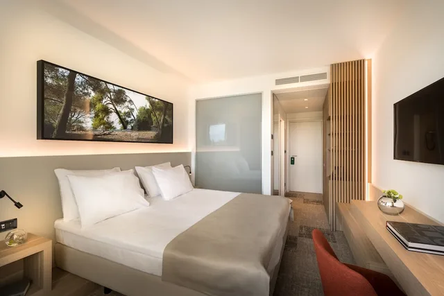 غرفة سوبيريور بسرير مزدوج، Eden Hotel by Maistra Collection 2/3