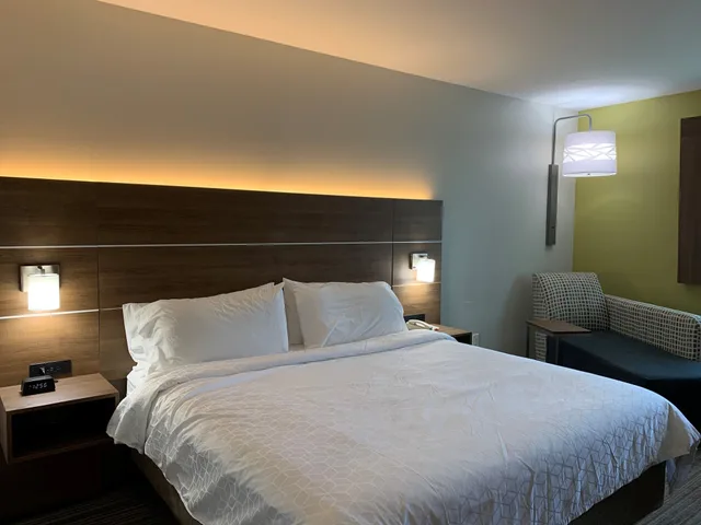 غرفة قياسية بسريرين كوين، Holiday Inn Express Hotel And Suites Woodland Hills 3/4