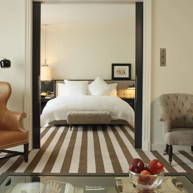 Deluxe, Suite, Rosewood London 1/2