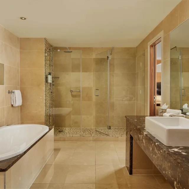 Superior, Suite, The Gateway Hotel Dundalk 2/2