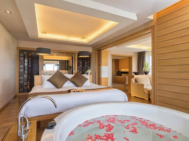 جناح عائلي بسرير كينج بإطلالة على البحر بشرفة، Novotel Phuket Kata Avista Resort And Spa 15/20