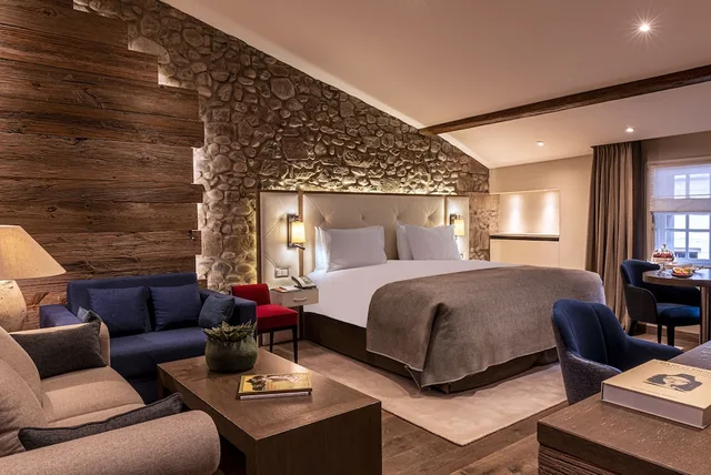 جناح جونيور بسرير كينج، Hotel Les Armures 2/5