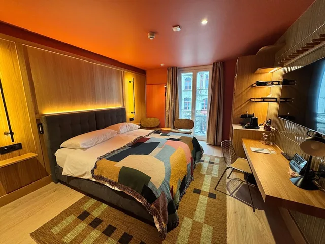 Urban, Comfort, Queen Bed، Hotel Alpina Luzern 4/10