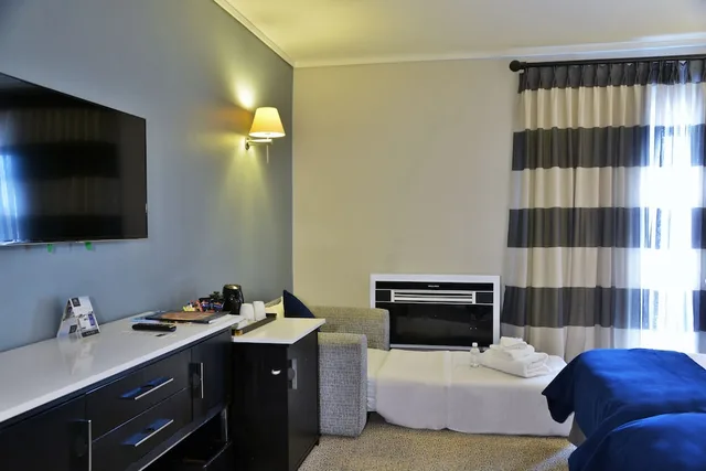 غرفة عائلية بسرير مزدوج، The Commodore Hotel 8/10