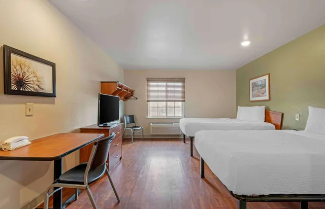 Room, 2 Double Beds, Extended Stay America Select Suites - Indianapolis - Greenwood 3/7