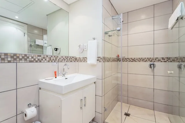 غرفة سوبيريور بسريرين كوين بـ3 غرف نوم، Mountain Marina Luxury Apartments 6/10