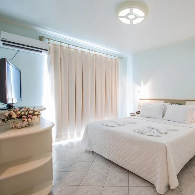 غرفة فاخرة ثلاثية بسرير مزدوج، Pratas Thermas Resort and Convention 2/4