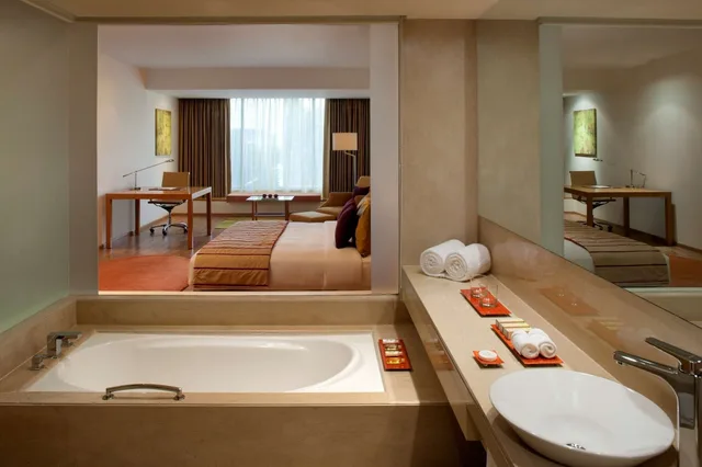 غرفة سوبيريور بسرير كينج، Radisson Blu Plaza Hotel Hyderabad Banjara Hills 10/10