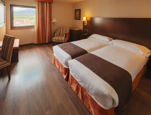 غرفة بسرير مزدوج أو سريرين منفصلين بإطلالة، Hospedium Hotel Mirador de Gredos 1/4
