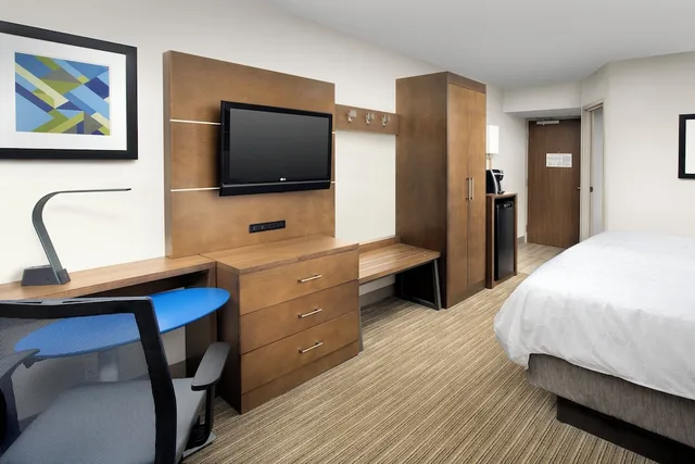 غرفة قياسية بسرير كينج لذوي الإعاقة، HOLIDAY INN EXPRESS ANDOVER NORTH - LAWRENCE 3/5