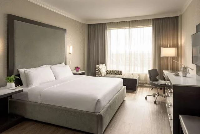 غرفة بسرير كينج، Georgian Court Hotel, WorldHotels Elite 2/4