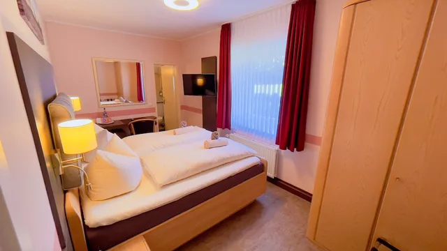 غرفة تقليدية بسرير مزدوج، Hotel Schnehagen 1/5