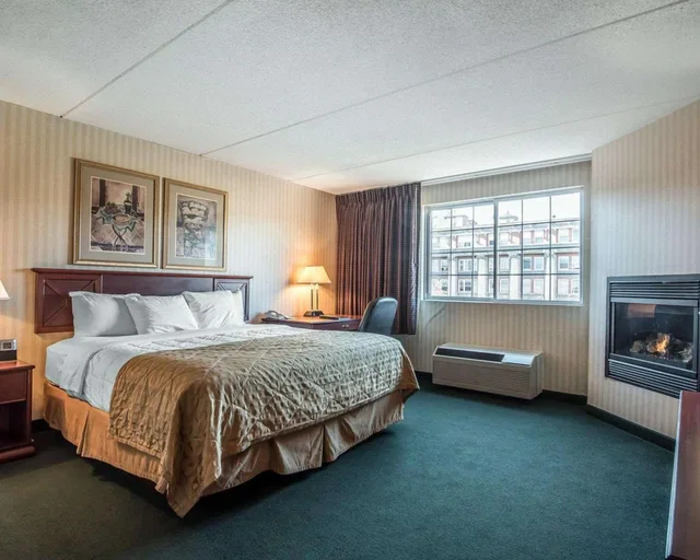 غرفة بزنس بسرير كينج لذوي الإعاقة، The Marx Hotel Downtown University Area (ex Clarion) 1/4