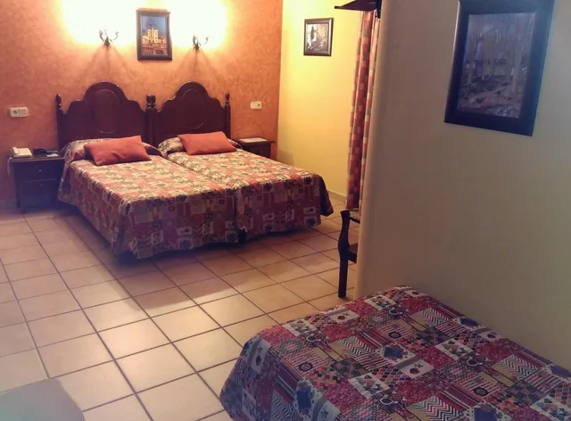 Room, Double Bed, with Extra Bed, Hotel Riavela 2/10