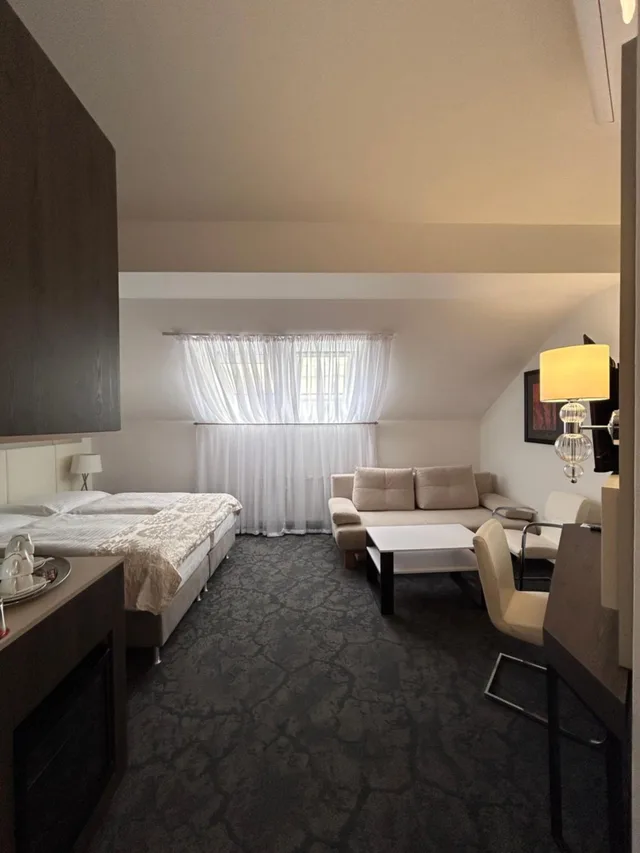غرفة سوبيريور ثلاثية مع أريكة، Hotel Machova 7/8