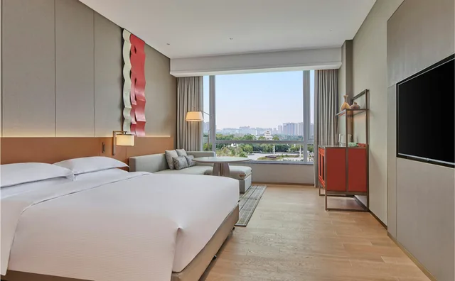 غرفة ديلوكس بسرير كينج، DoubleTree by Hilton Jiangxi Fuzhou 2/4