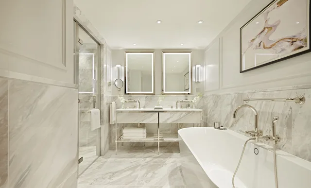 جناح جونيور بسريرين منفصلين بإطلالة على المدينة، Jumeirah Carlton Tower London 6/7
