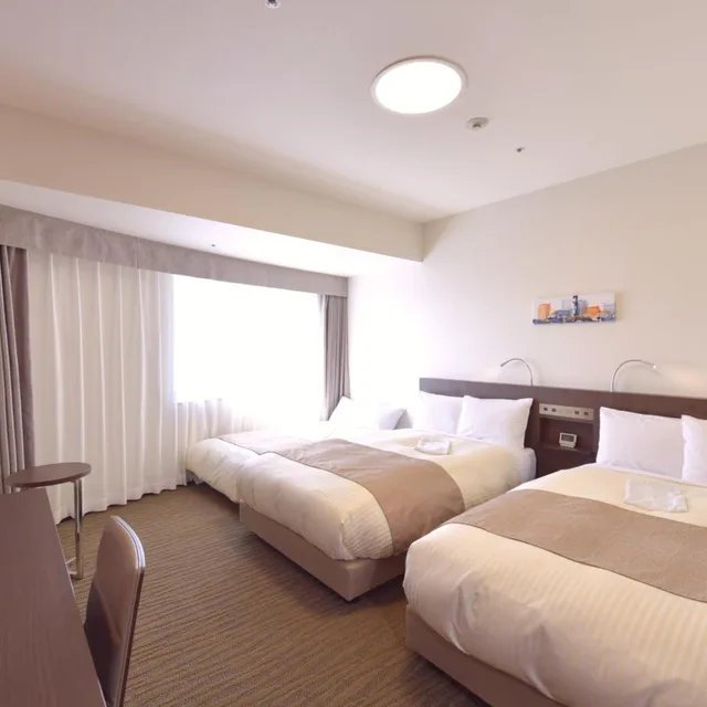 Standard, Triple, Hotel Port Plaza Chiba 2/4