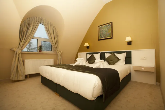 غرفة قياسية بسرير مزدوج، Family Hotel Saint George 1/3