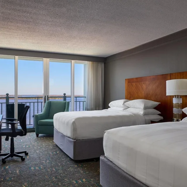 Guest Room, 2 Queen Beds, Water Front, Balcony, Marriott Sanibel Harbour Resort And Spa 2/4