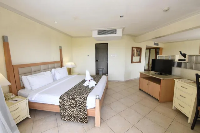 جناح بريميوم، Diani Reef Beach Resort and Spa 1/2