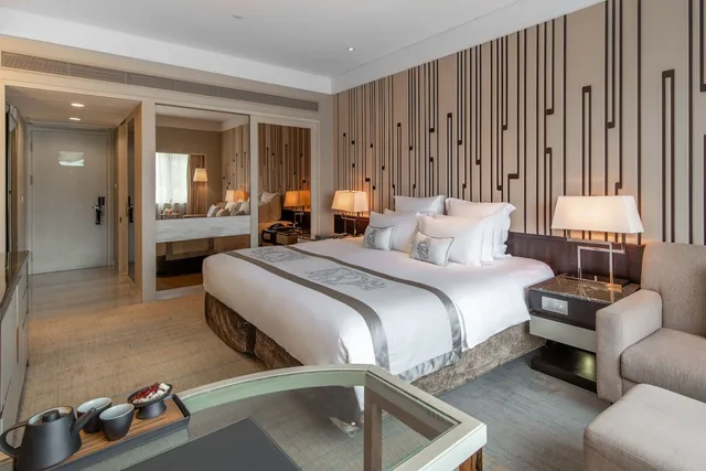 Panoramic, Queen Bed, Mountain View, Grand Pacific Hotel Ningbo 7/10