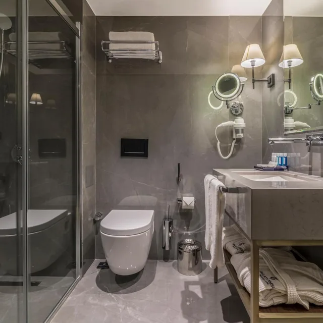 غرفة ديلوكس بسرير كينج وسرير كوين، Galata Times Boutique Hotel 5/5