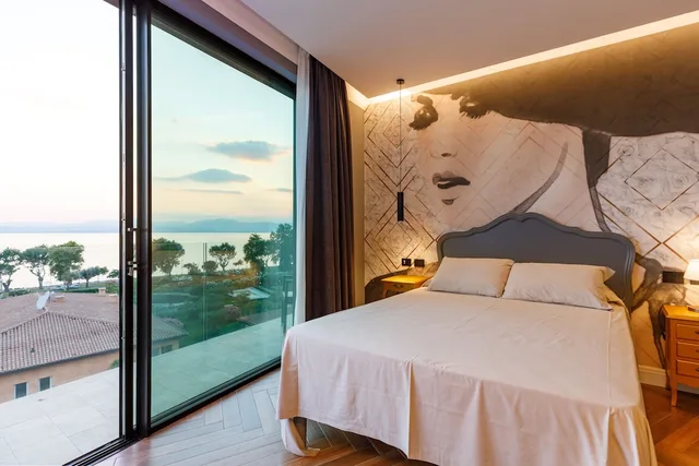 Suite, Double Bed, Lake View, Sofa, Terrace, Hotel Ventaglio 3/4