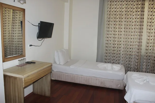 Economy, Single, Single Bed, Hotel Berlin 2/2