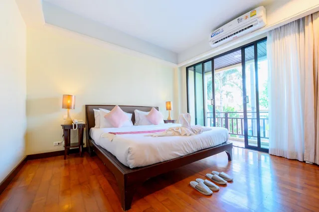 غرفة بسرير كينج بغرفة نوم واحدة، Lecasa Bangsaen Hotel 1/2
