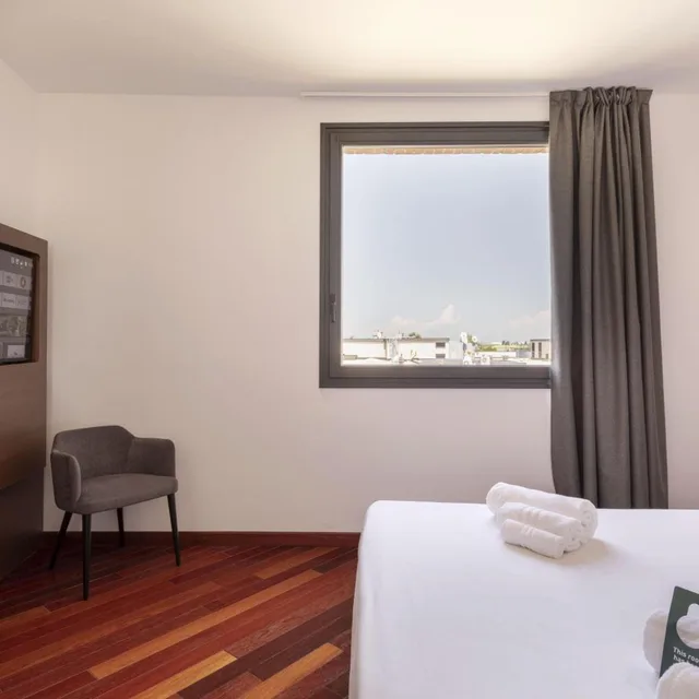 غرفة ديلوكس بسرير مزدوج، B&B Hotel Sassuolo 4/8