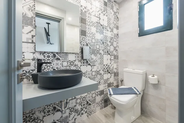 غرفة سوبيريور بسرير مزدوج بإطلالة على الفناء، Athens Lights Hotel 2/2