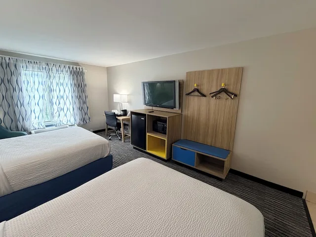 غرفة بسريرين مزدوجين في الطابق العلوي لذوي الإعاقة، Days Inn by Wyndham Atlanta/Southlake/Morrow 6/8
