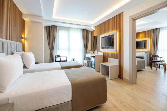 غرفة متصلة عائلية بغرفتي نوم، CARINA GOLD HOTEL 1/5